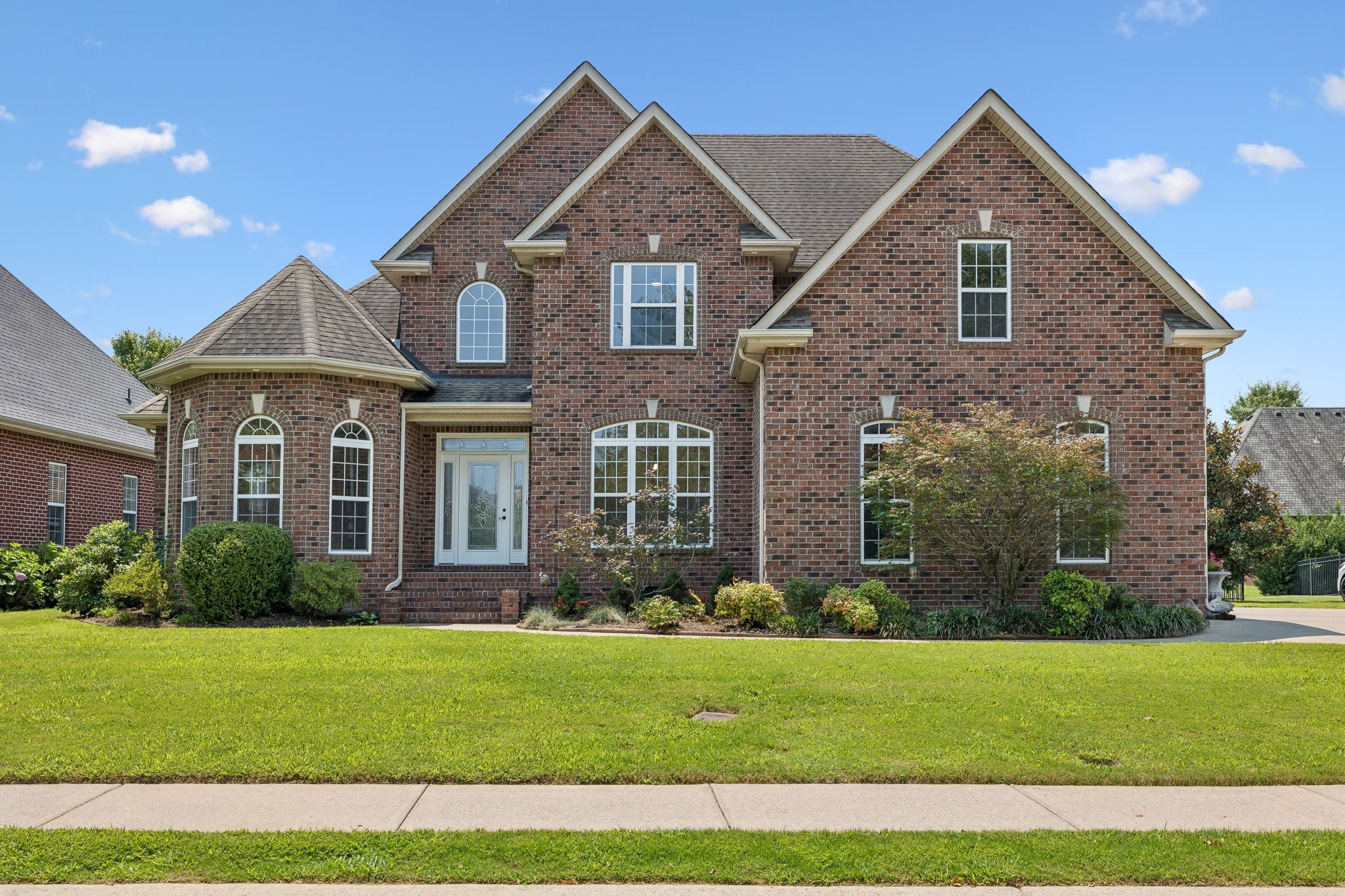 3317 Geneva Dr — photo