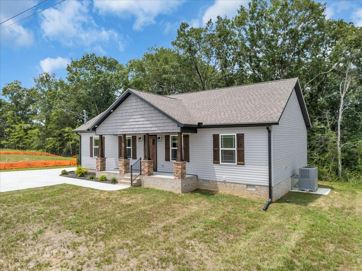 112 Demombreum Circle — photo