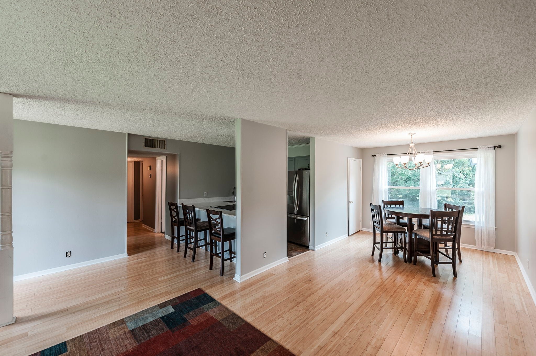 194 Timberlake Dr — photo