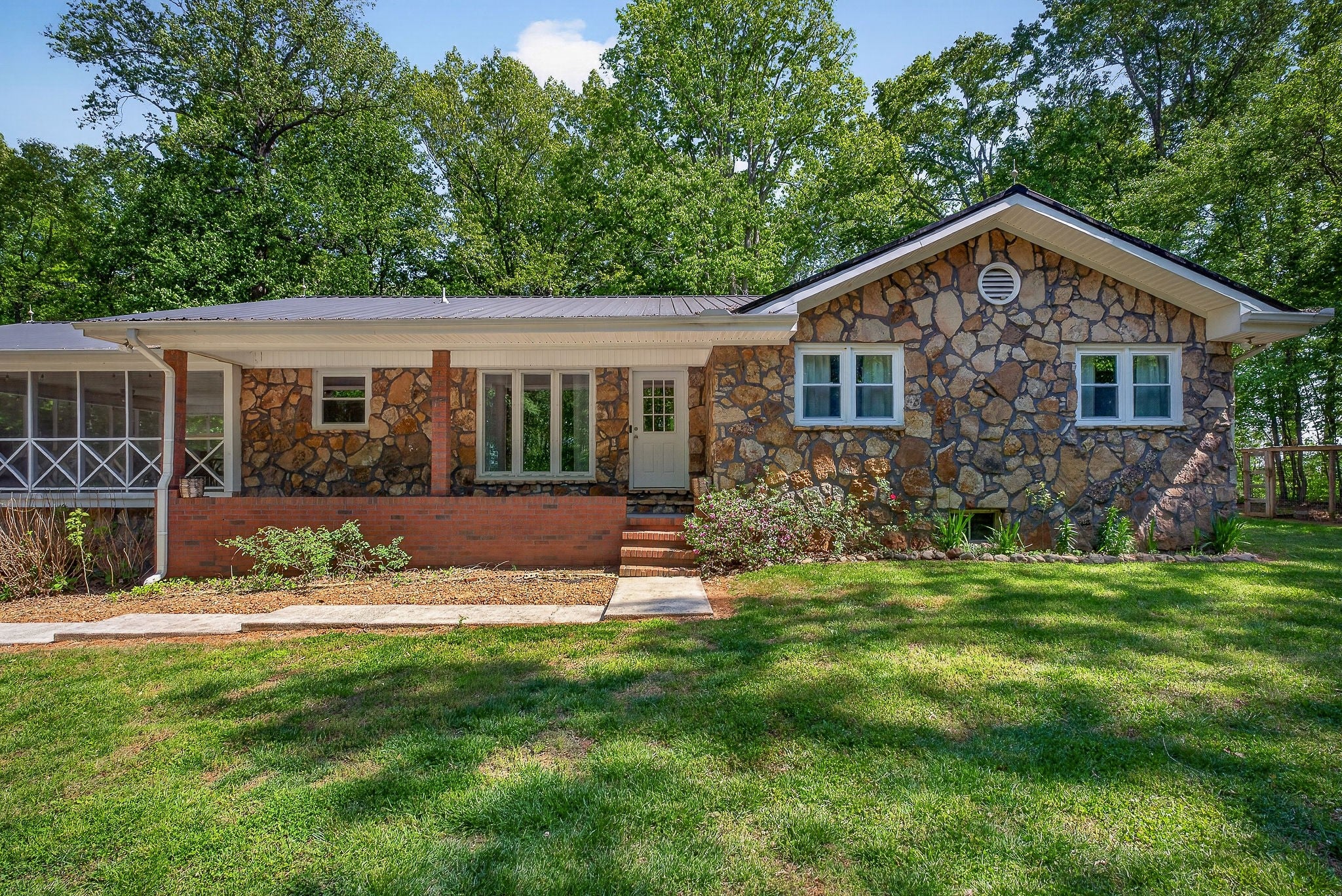 214 Boyd Creek Rd — photo