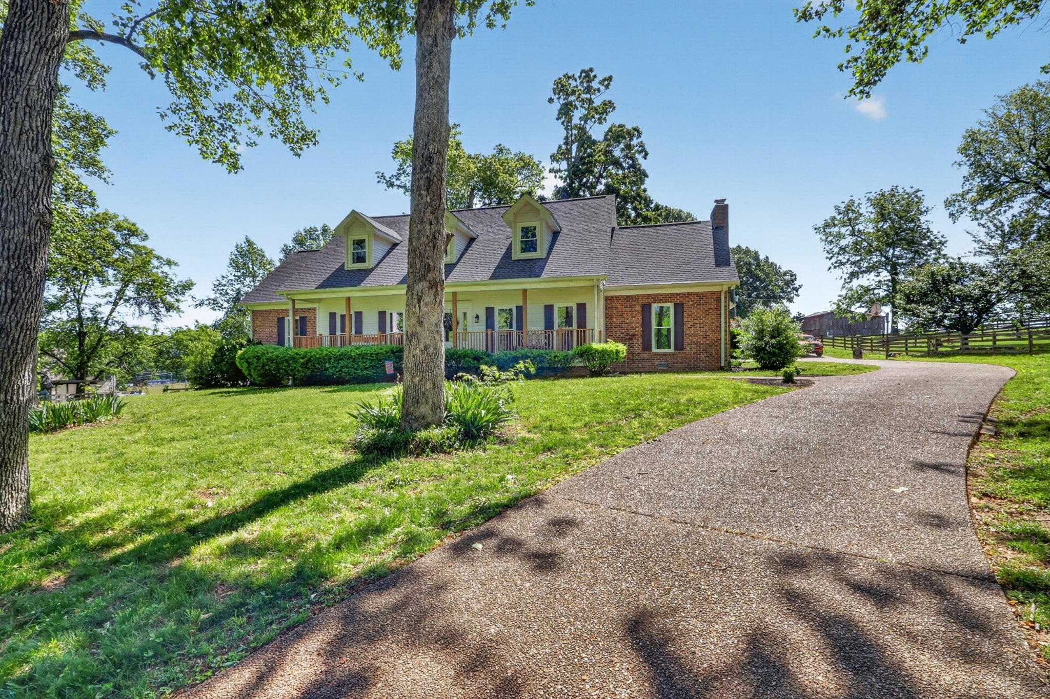 640 Denning Ford Rd — photo