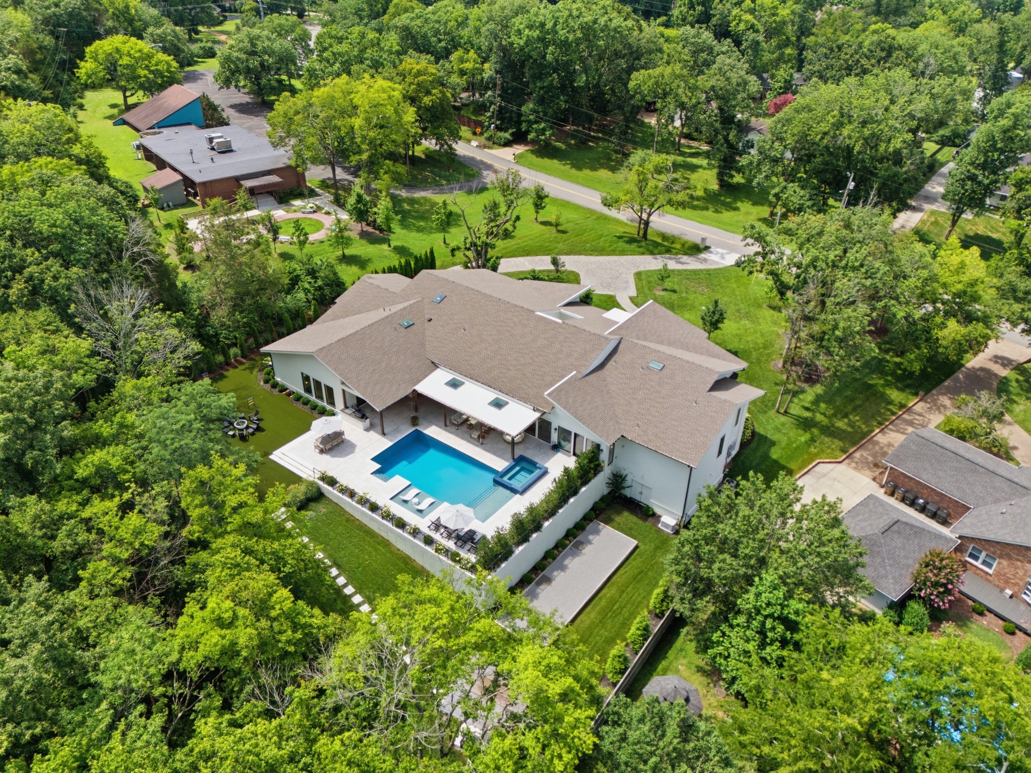 710 Bresslyn Rd — photo
