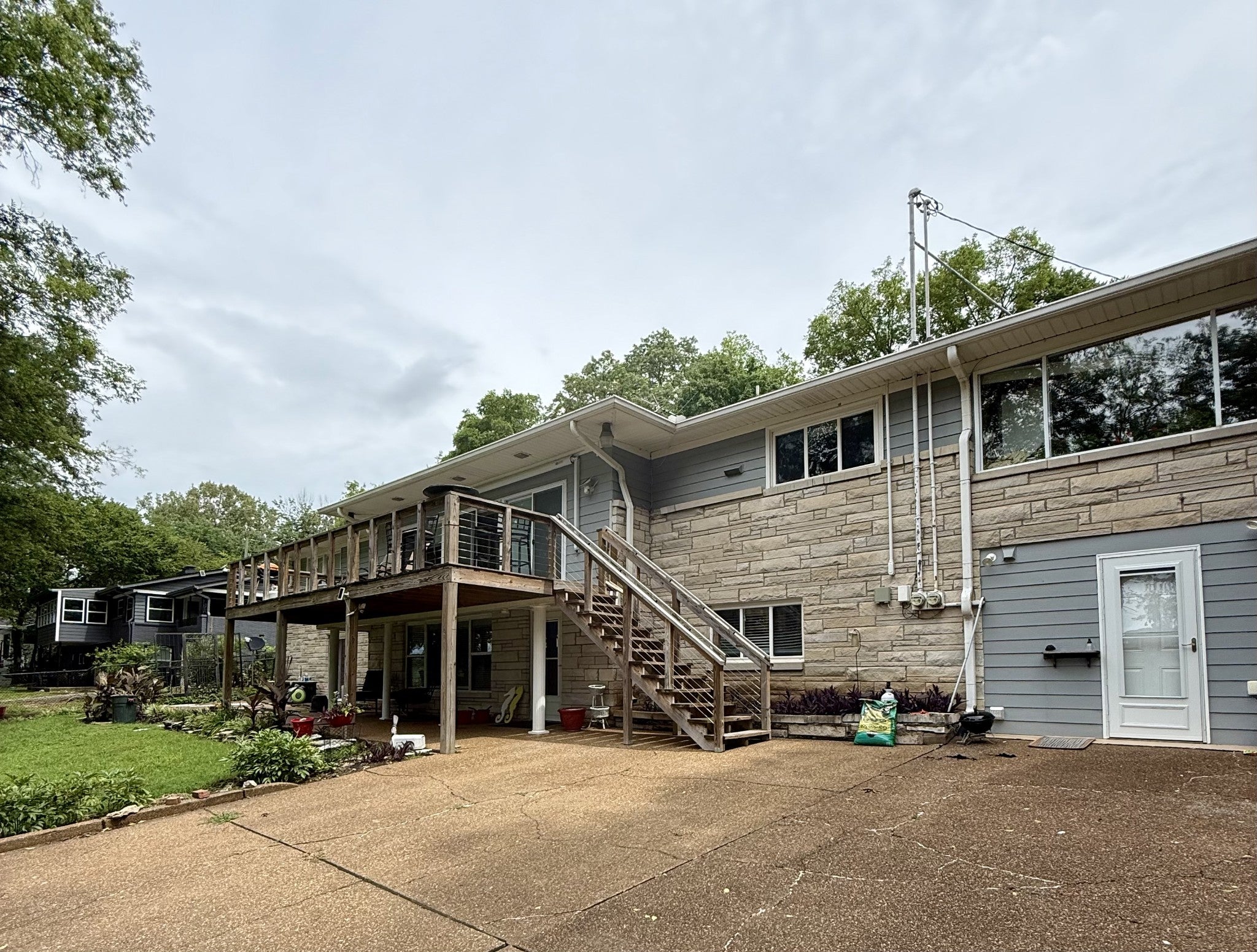 1040 Berwick Trl — photo