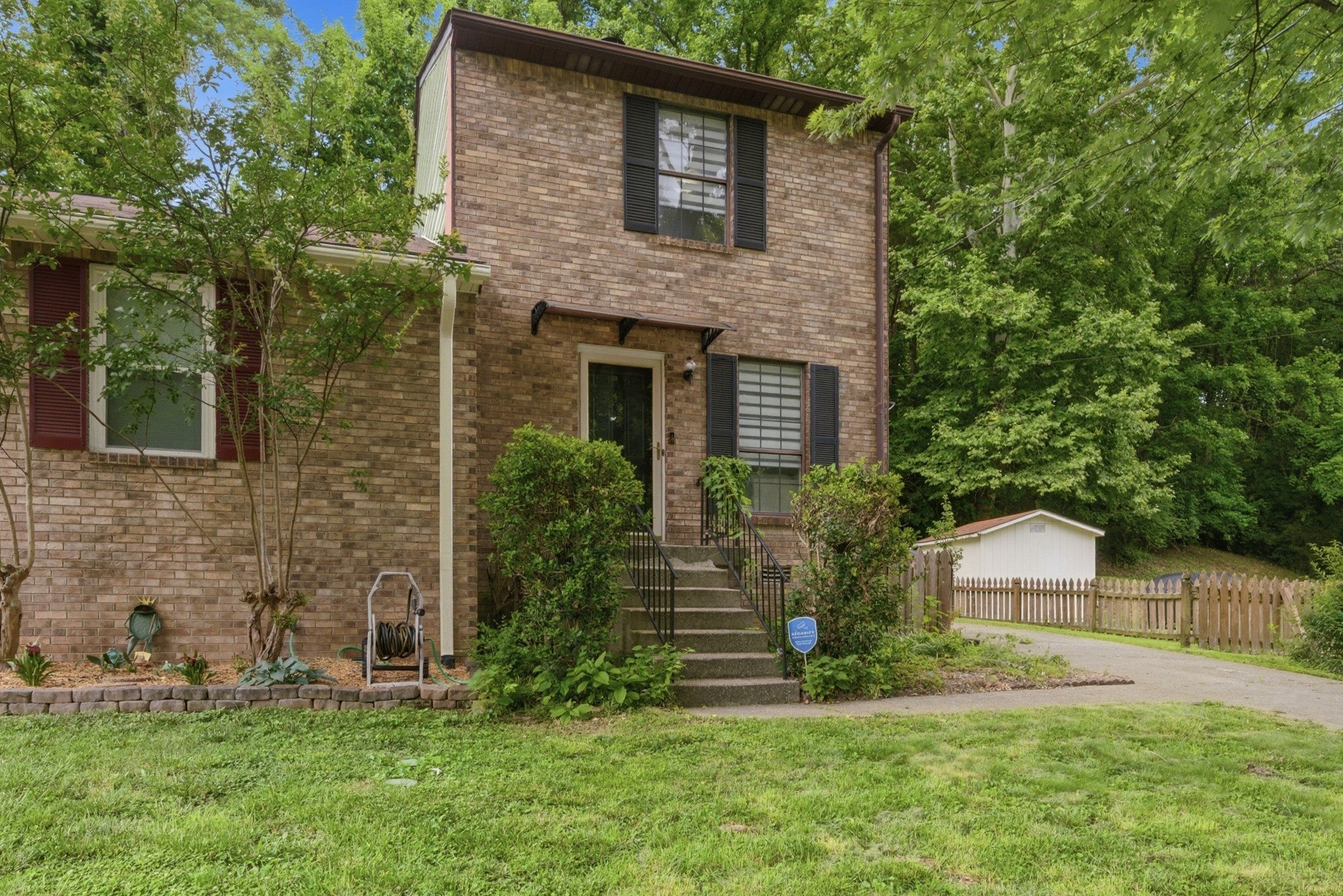3332 Lakeside Pl — photo
