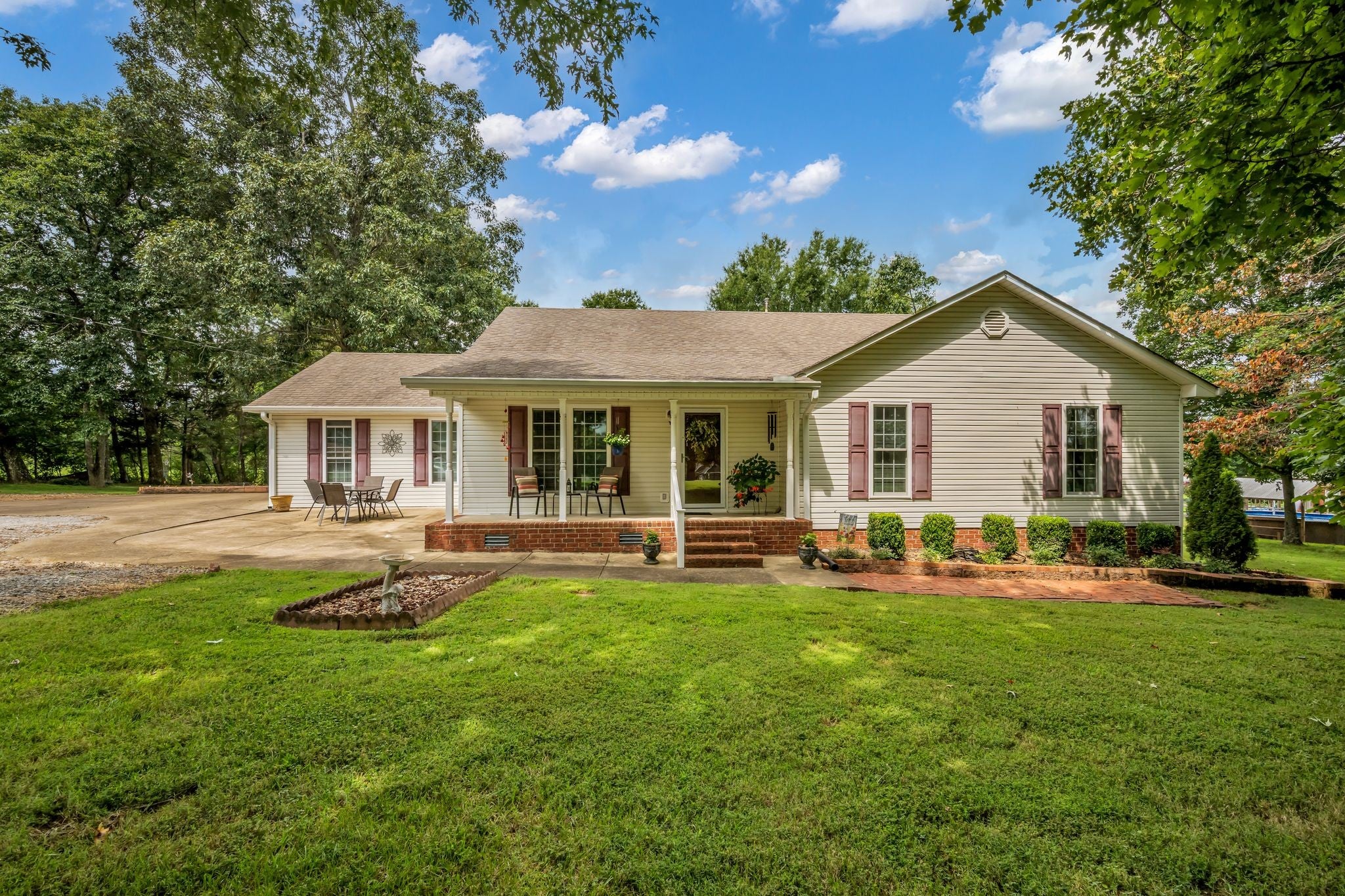 502 Bob Hollow Rd — photo