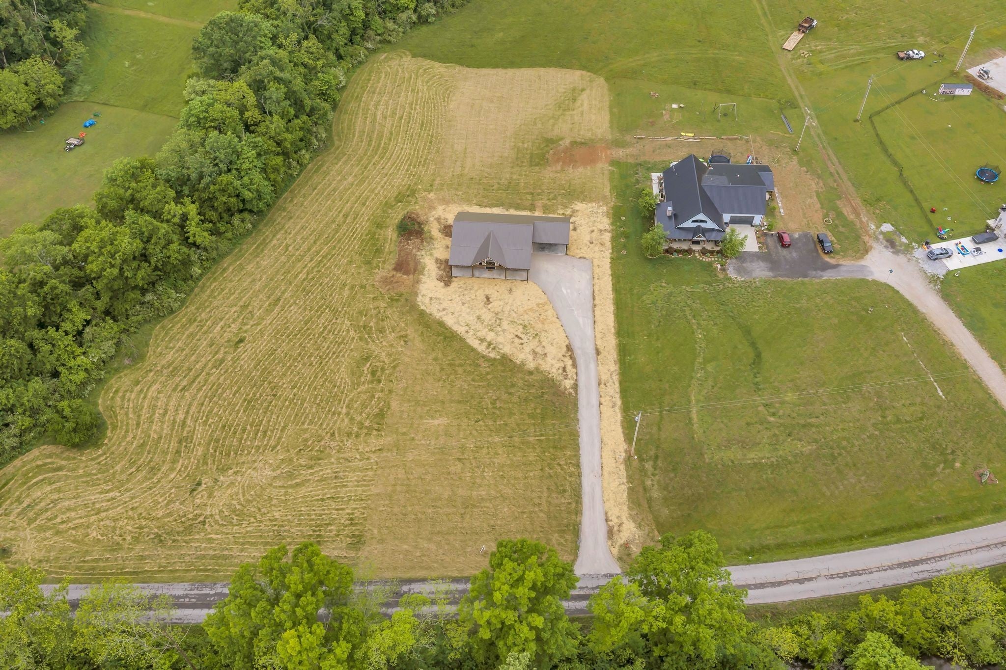 682 E Piney Rd E, Dickson, TN 37055 — photo 2