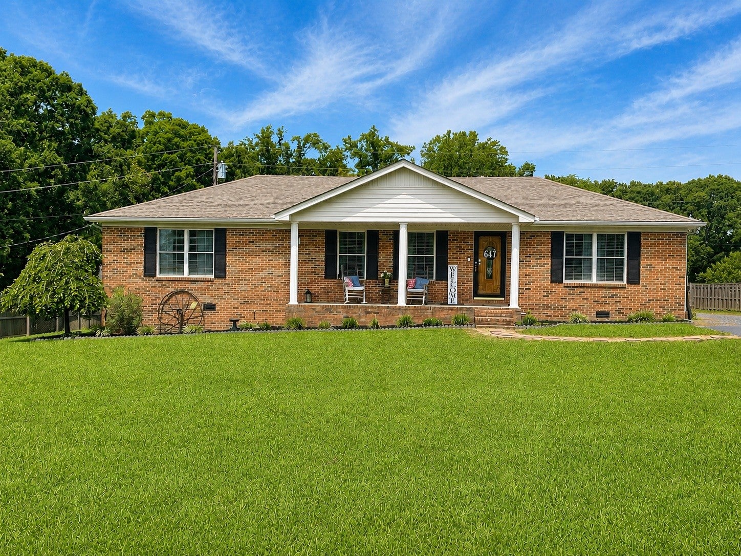 647 Chitwood Dr — photo