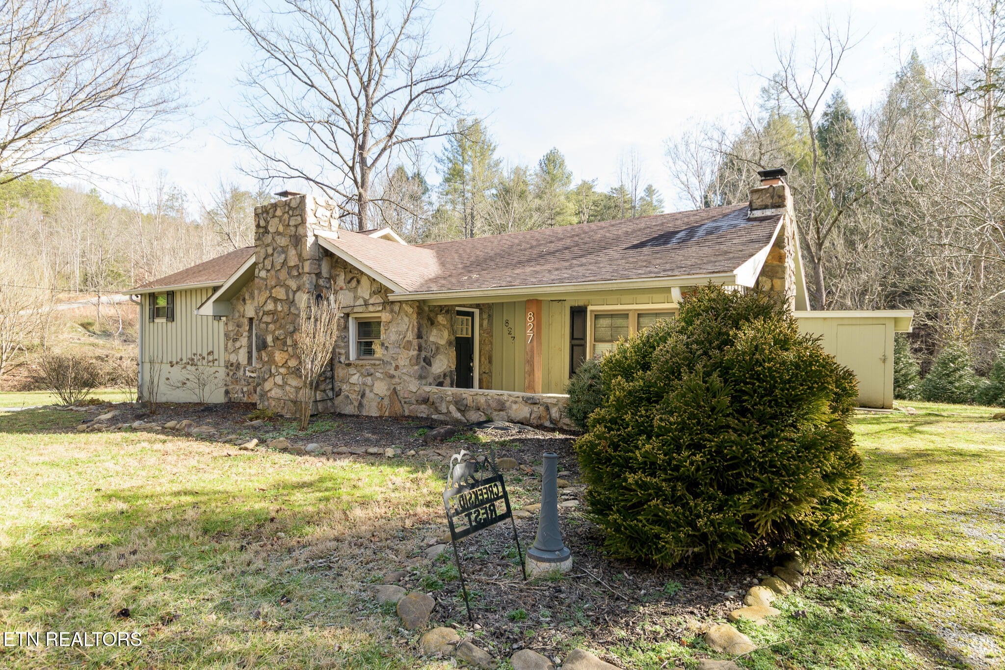 827 Mill Creek Rd — photo
