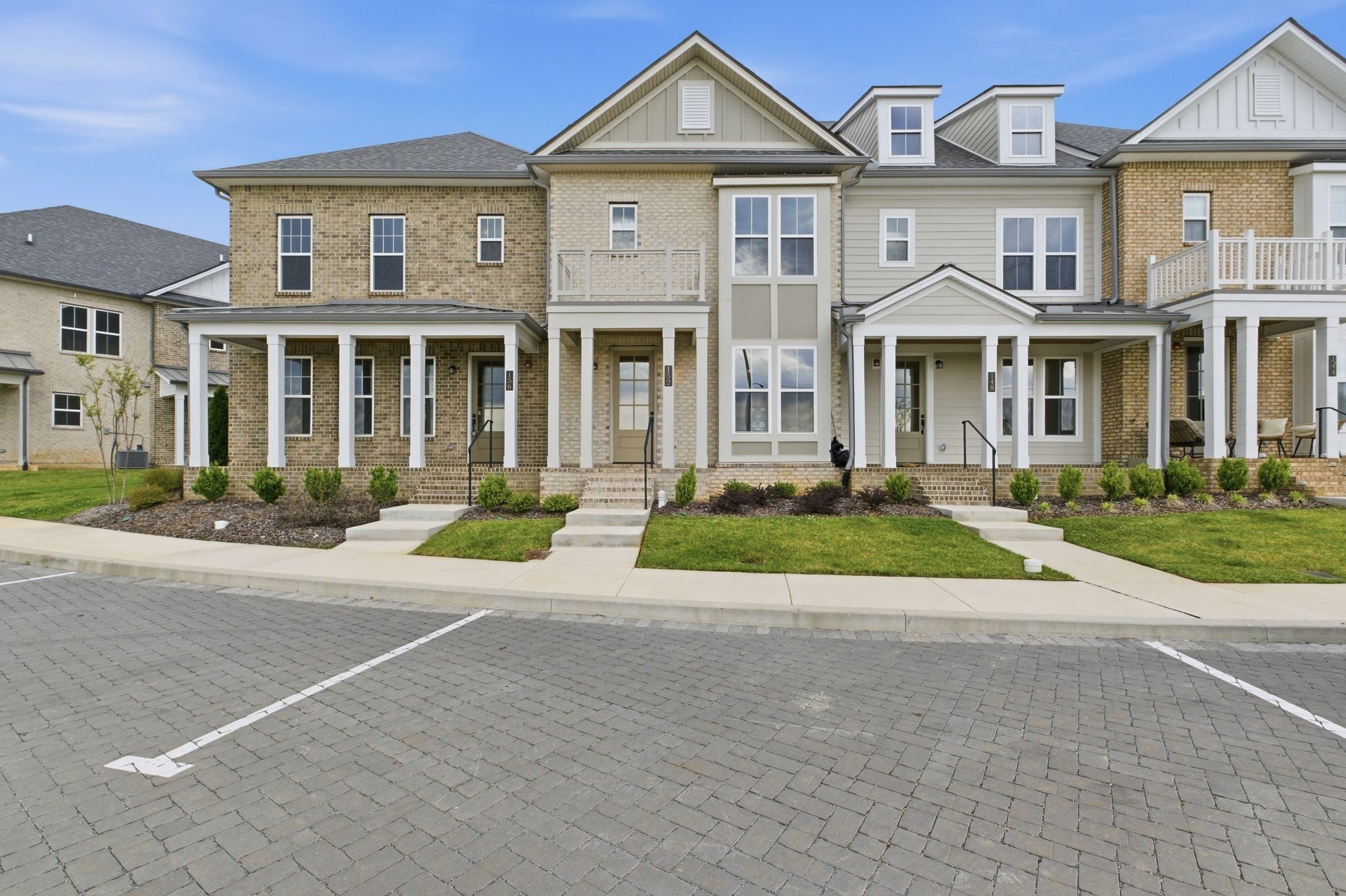 152 Nearwater Place — photo