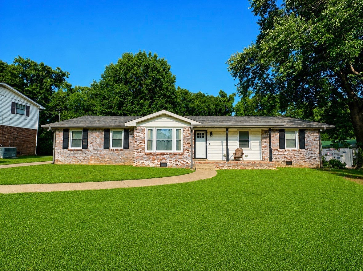 107 Gayle Dr — photo