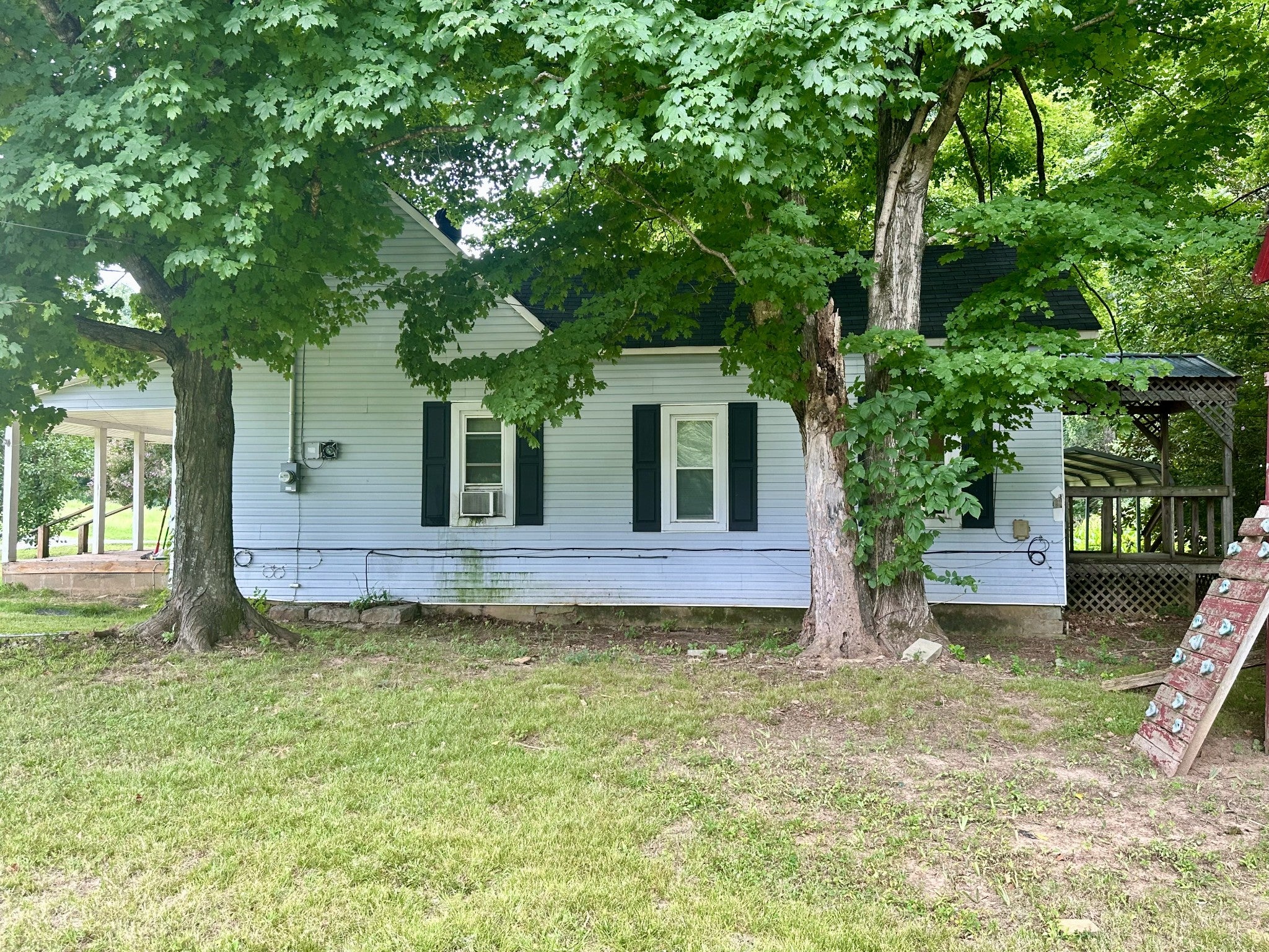 240 Red Hill Rd — photo
