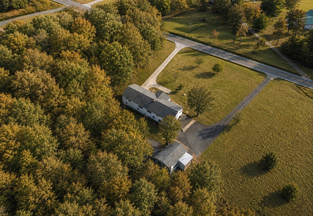 2411 Slayden Marion Rd — photo