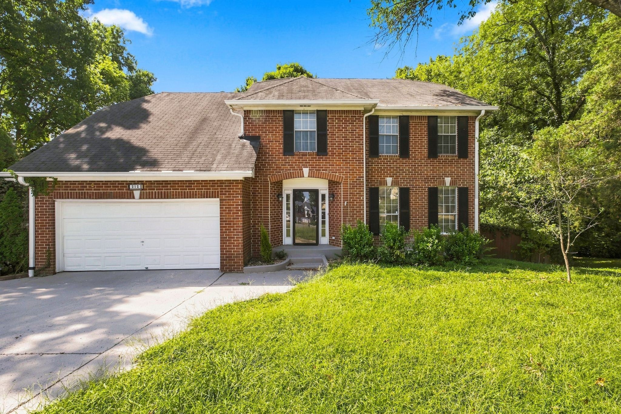 312 Bristol Mountain Ct — photo