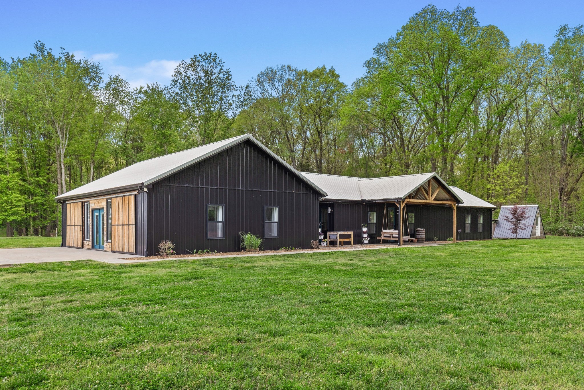 7909 Bill Moss Rd — photo