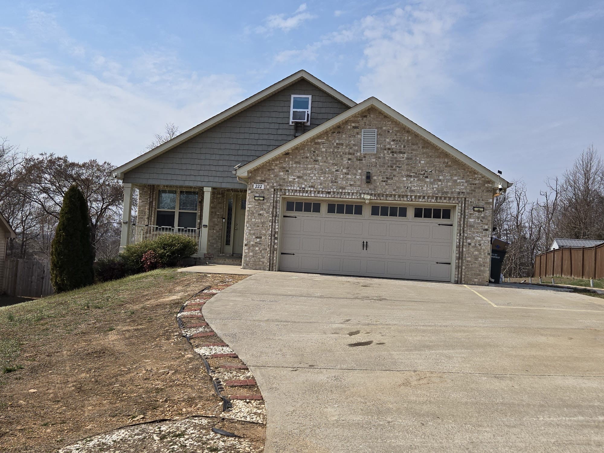 222 Hillview Way — photo