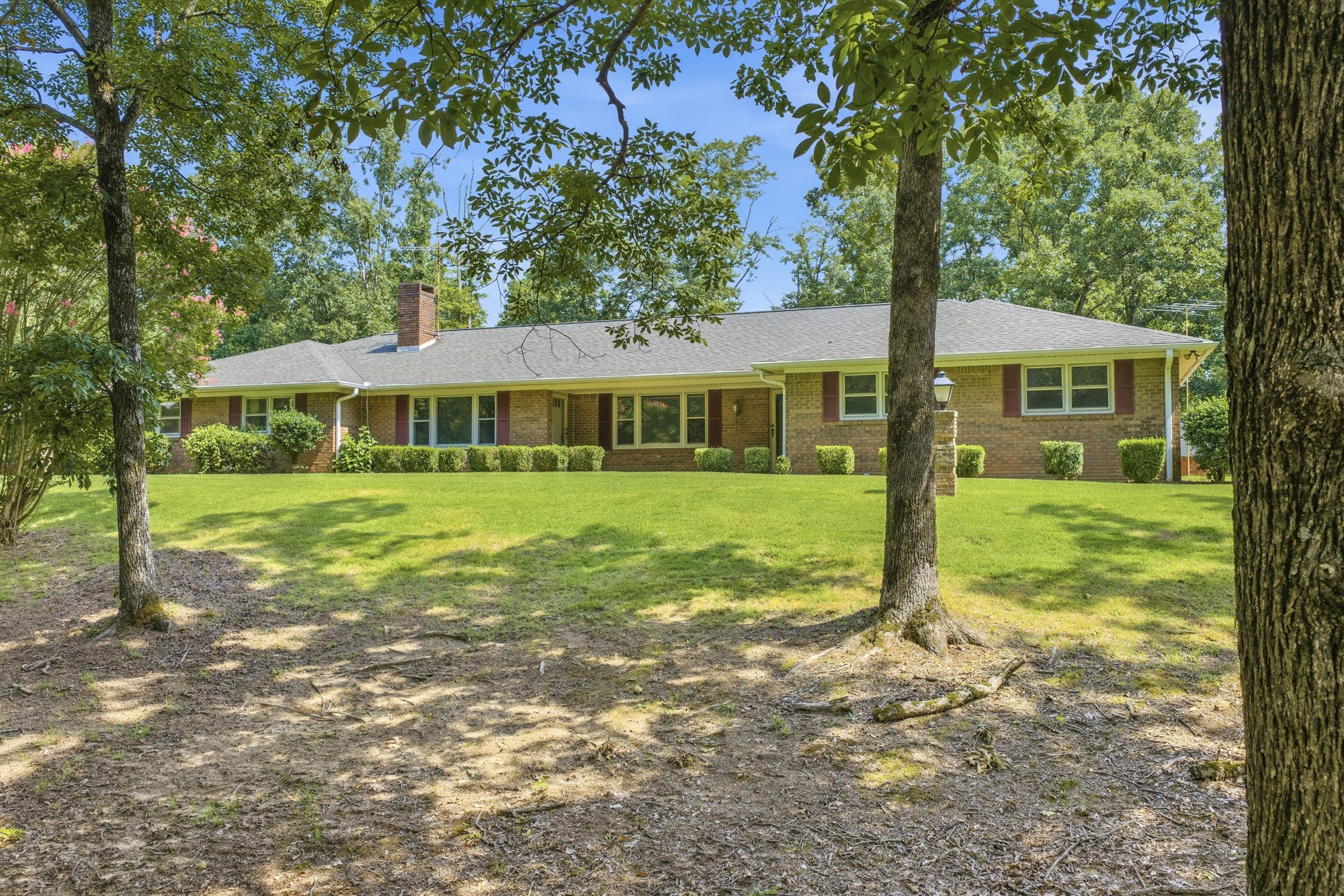 32 Fairway Pl — photo