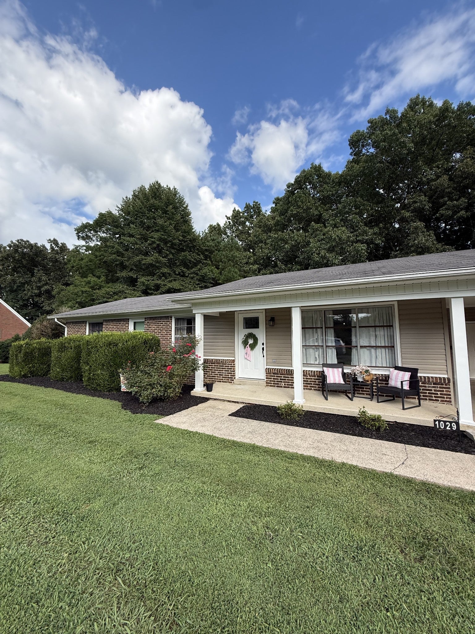 1029 Pine Cir — photo