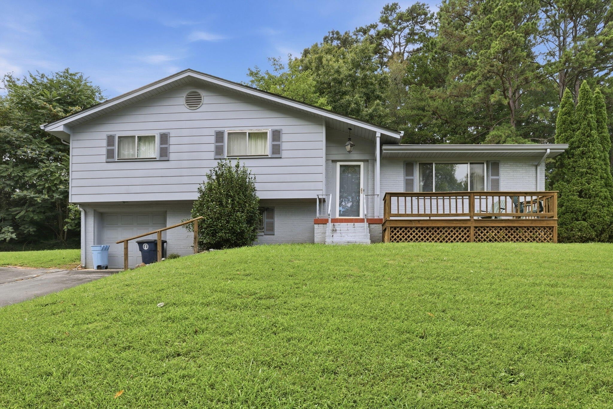 1127 Hillsboro Drive — photo