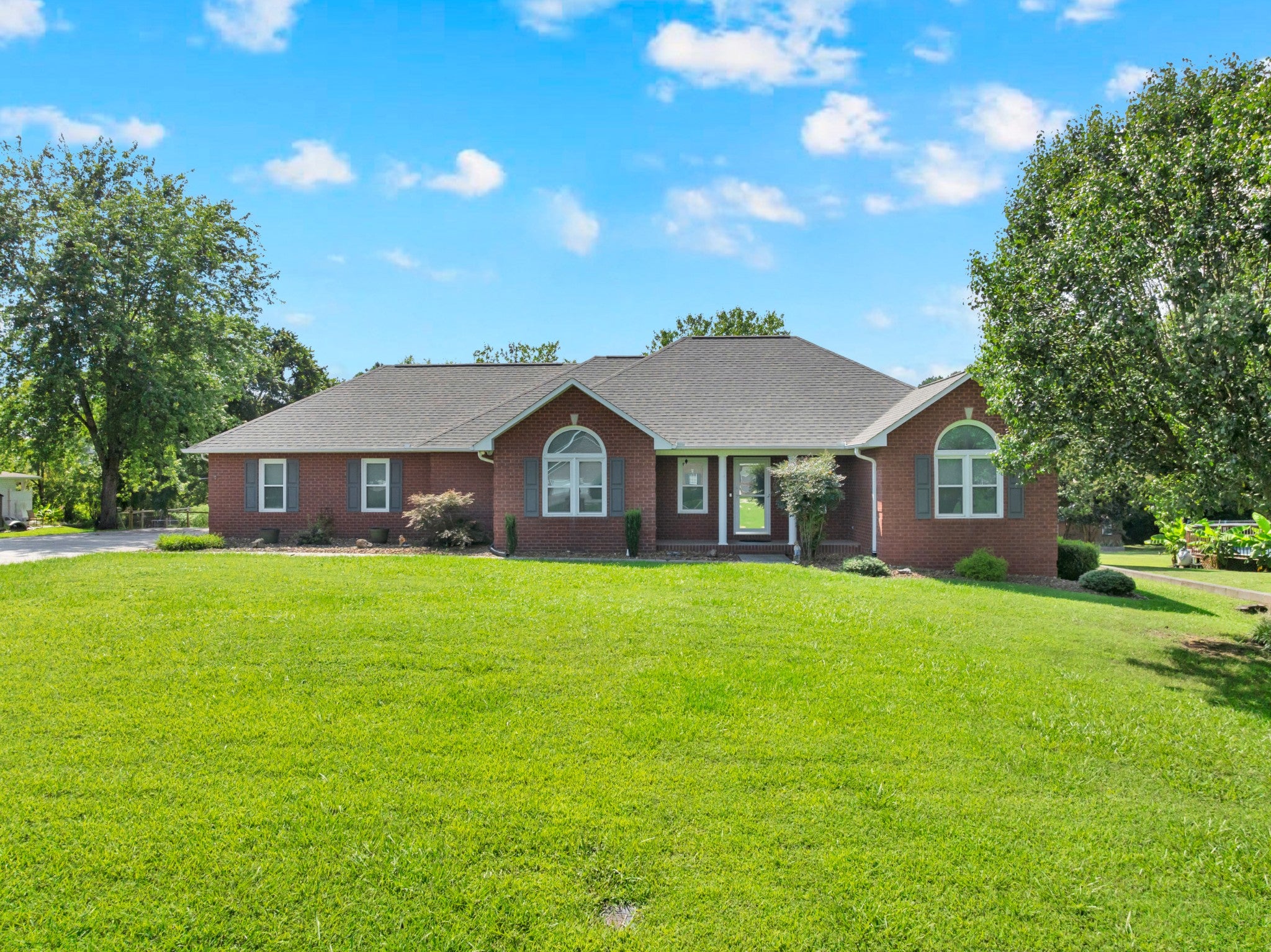 262 Crimson Dr — photo