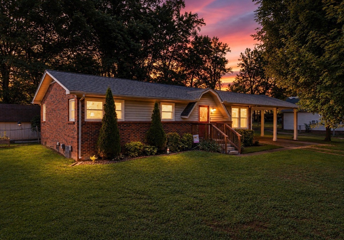 710 Meade Dr — photo