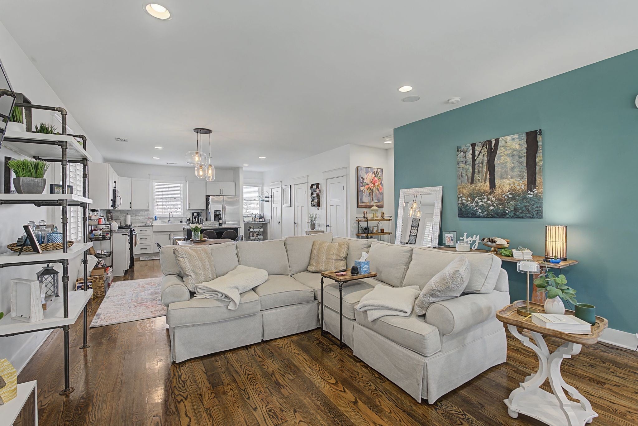 803 Lancaster Way — photo