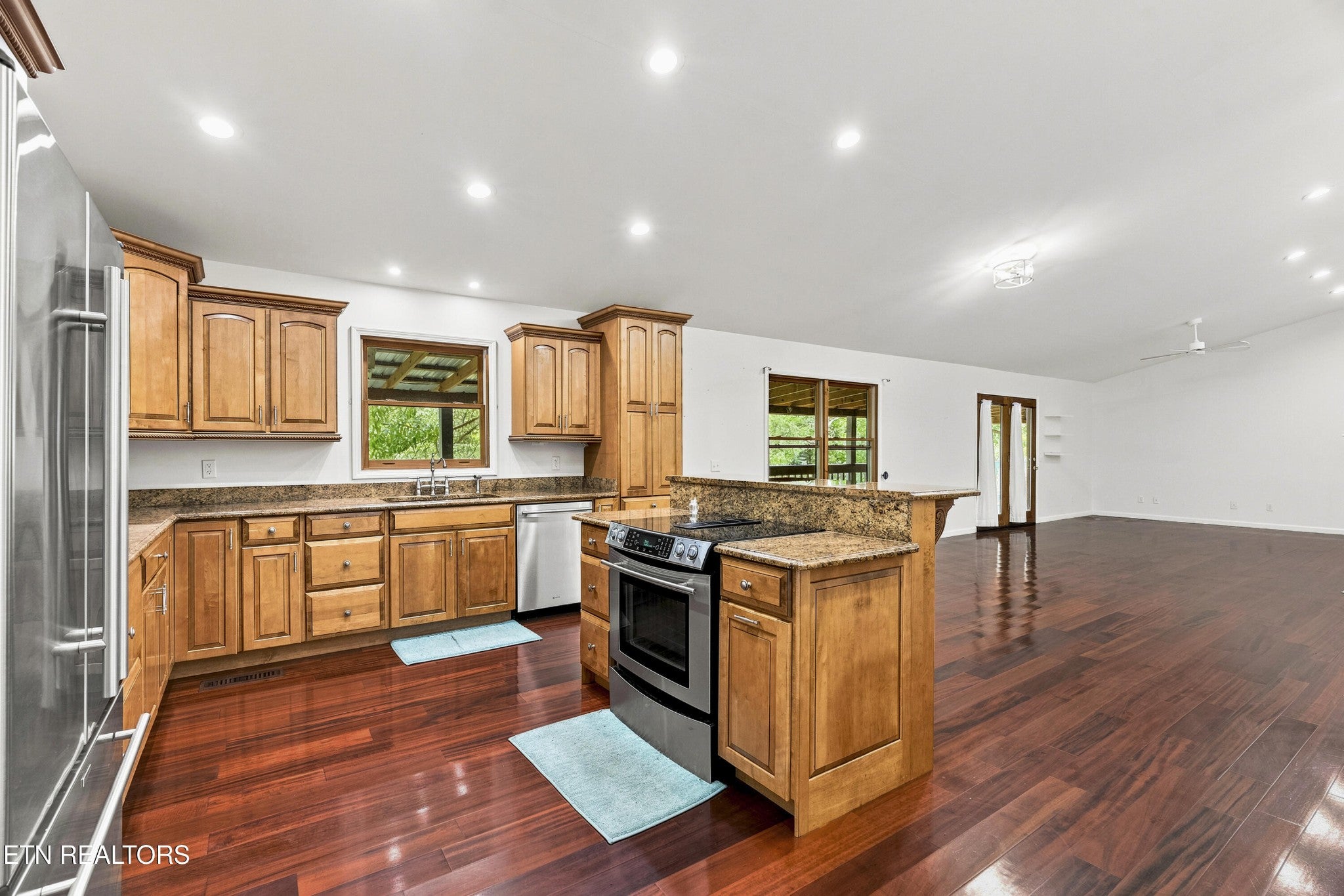 735 Pollard Road, Kodak TN 37764 — photo 3