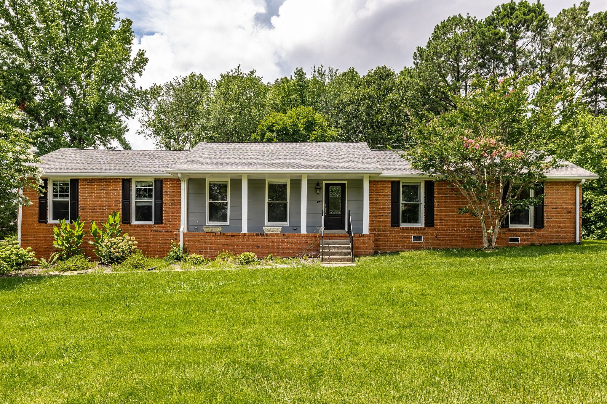 127 Sam Davis Dr — photo