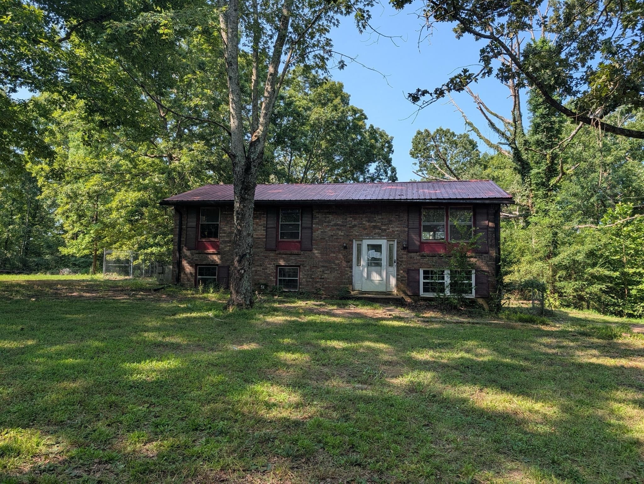 6703 Oak Hill Rd — photo