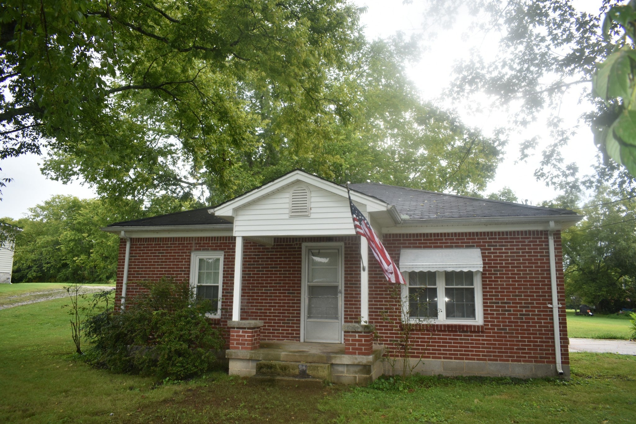 4 Price Ln — photo