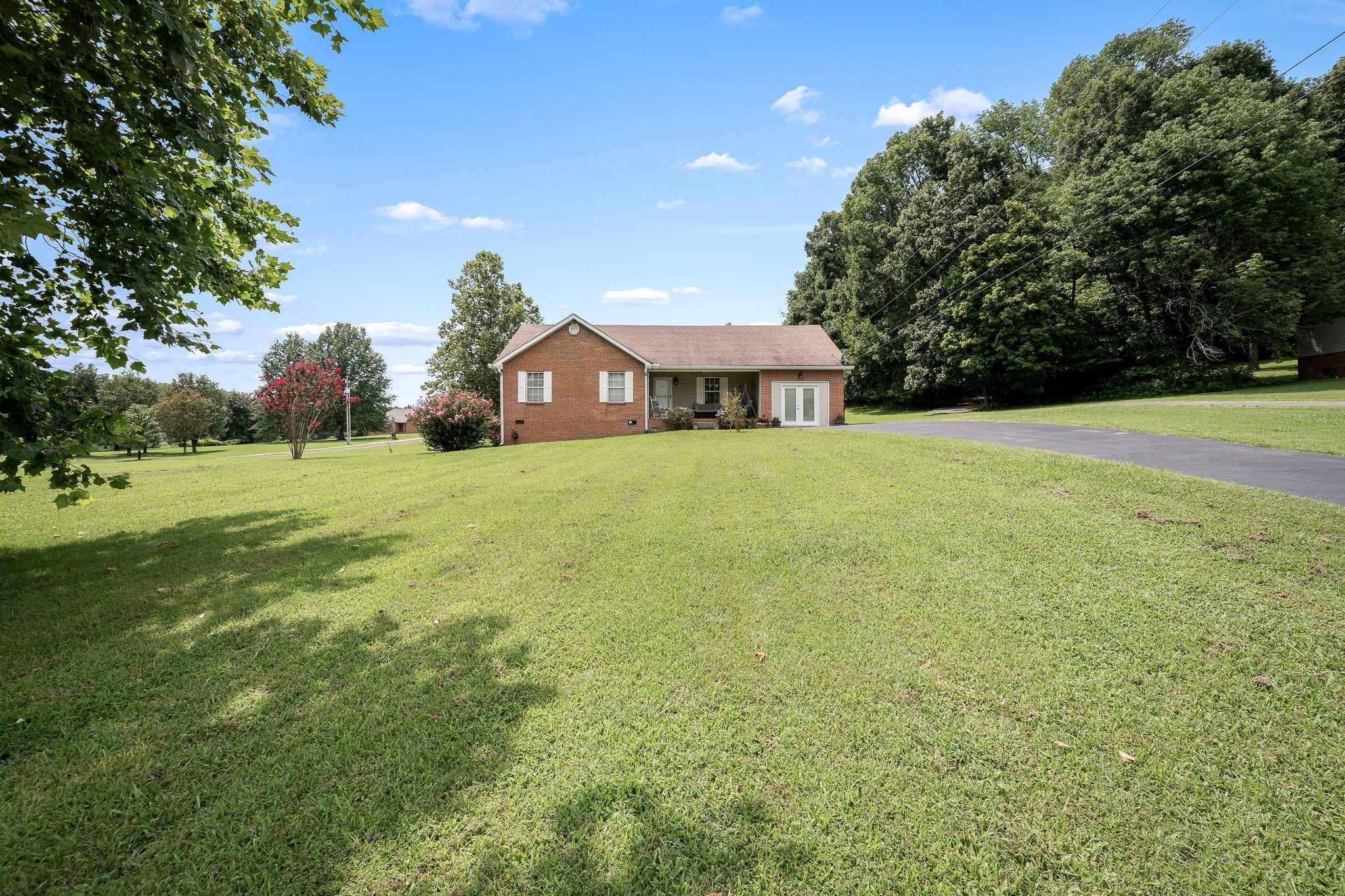868 Bates Rd — photo