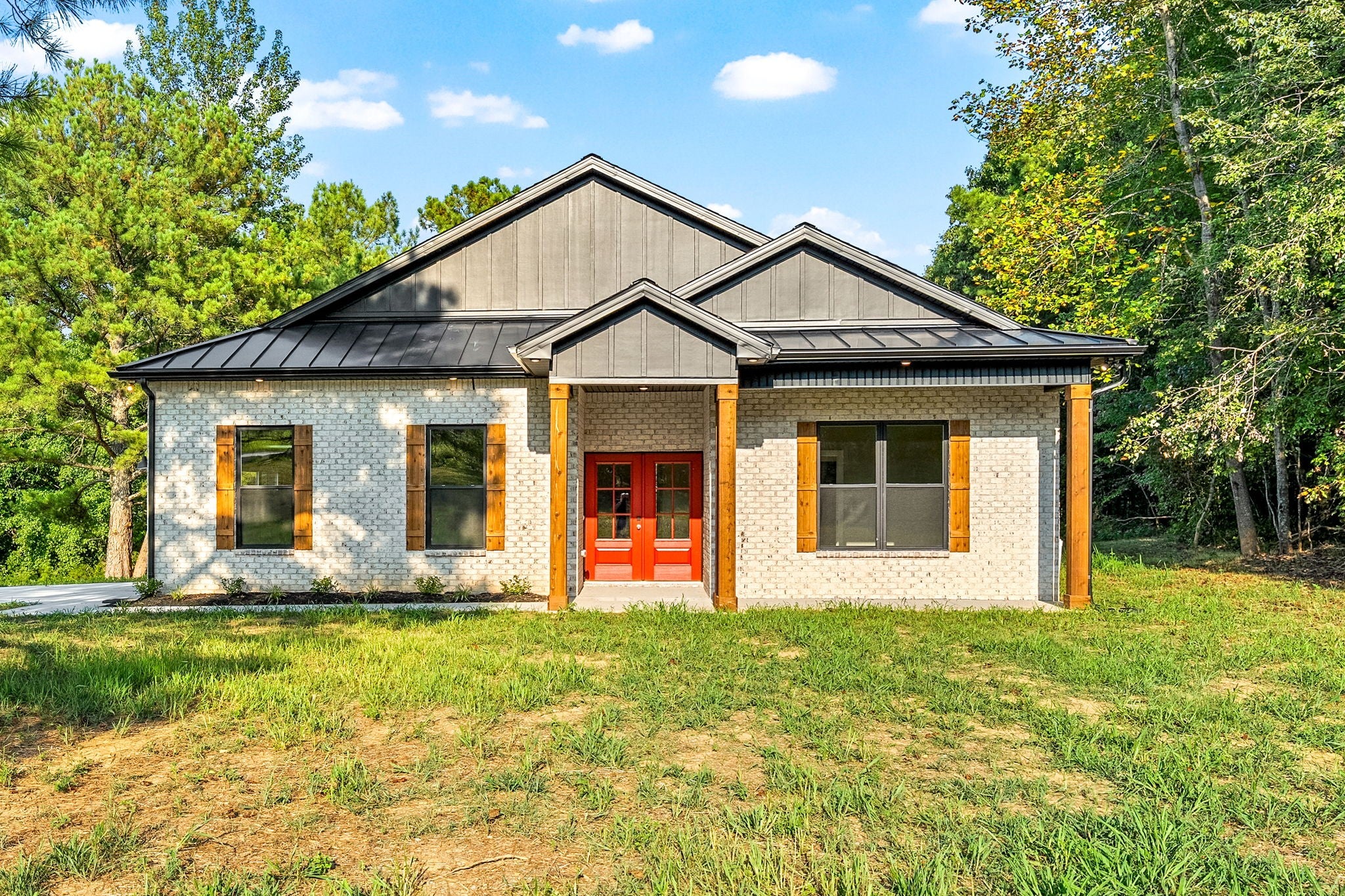 81 Homestead Court — photo
