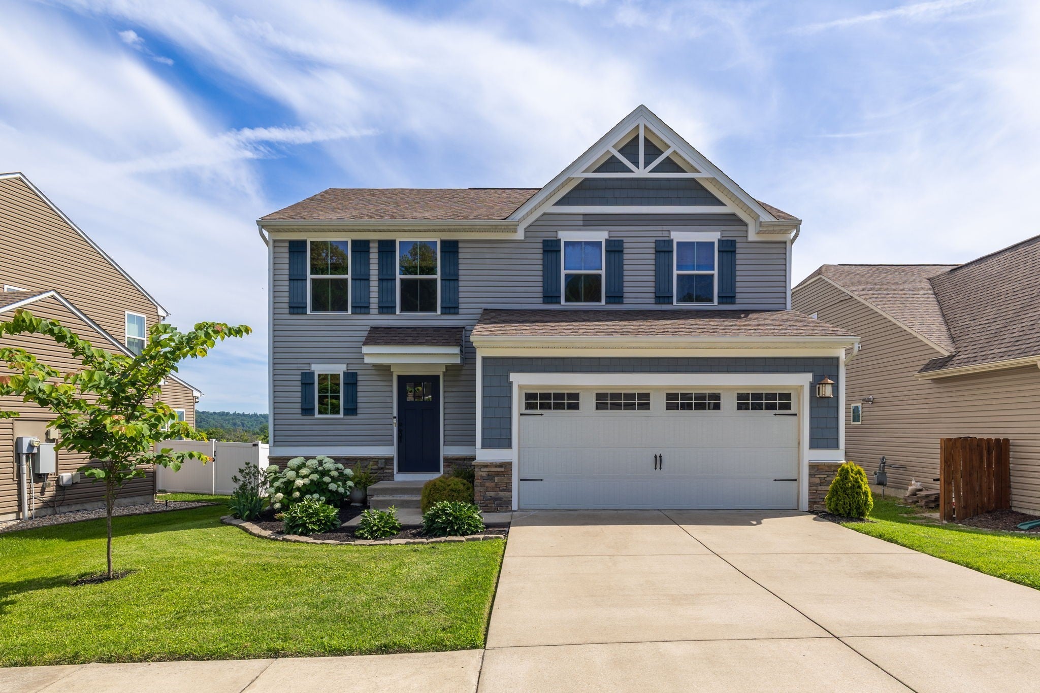924 Fairdale Ct — photo