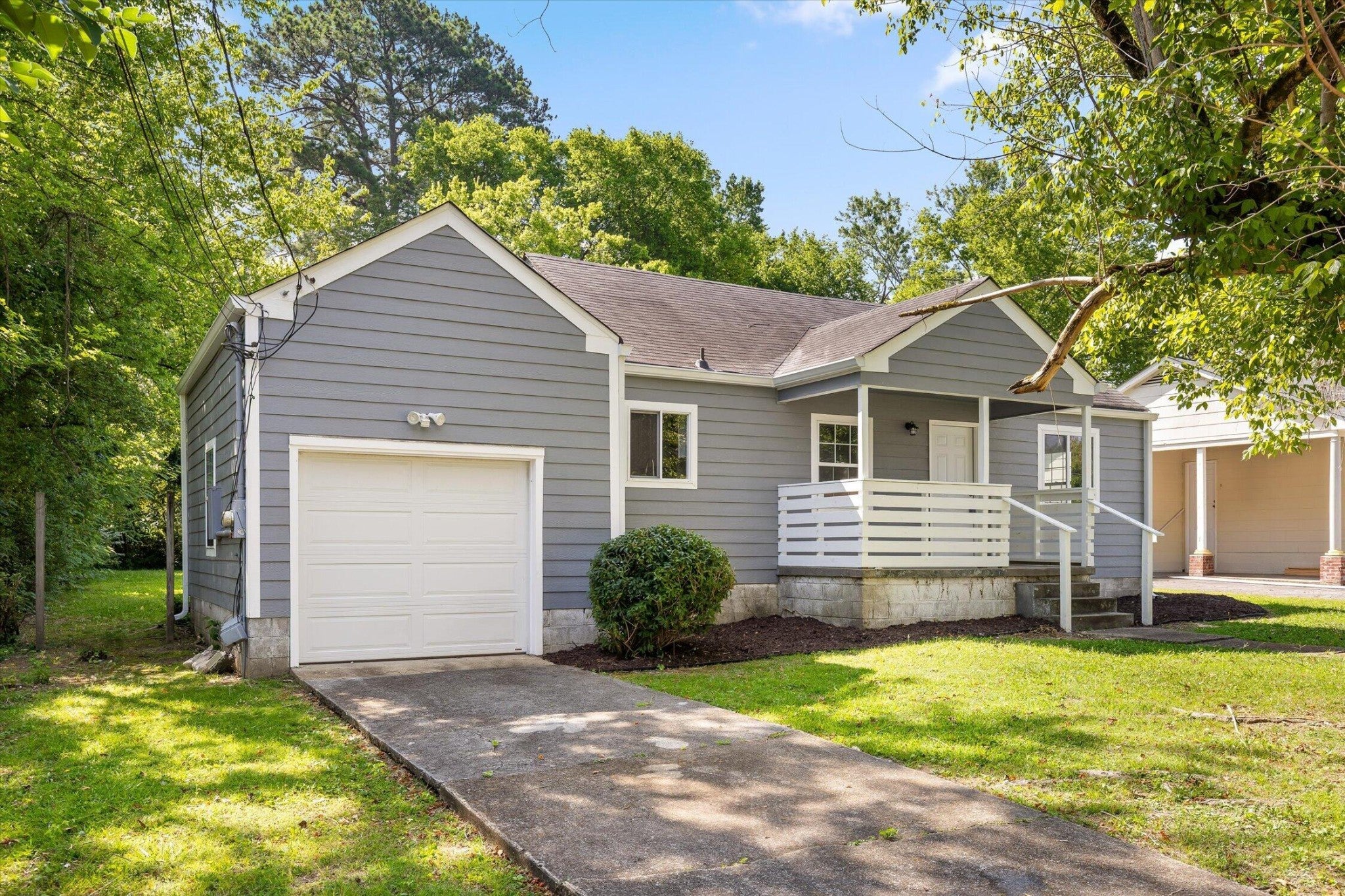 712 Parkview Drive — photo