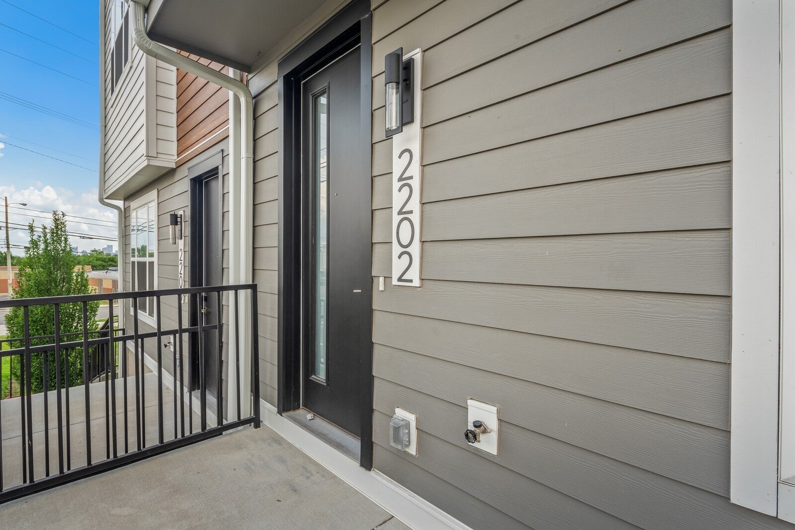 2202 Old Matthews Rd — photo
