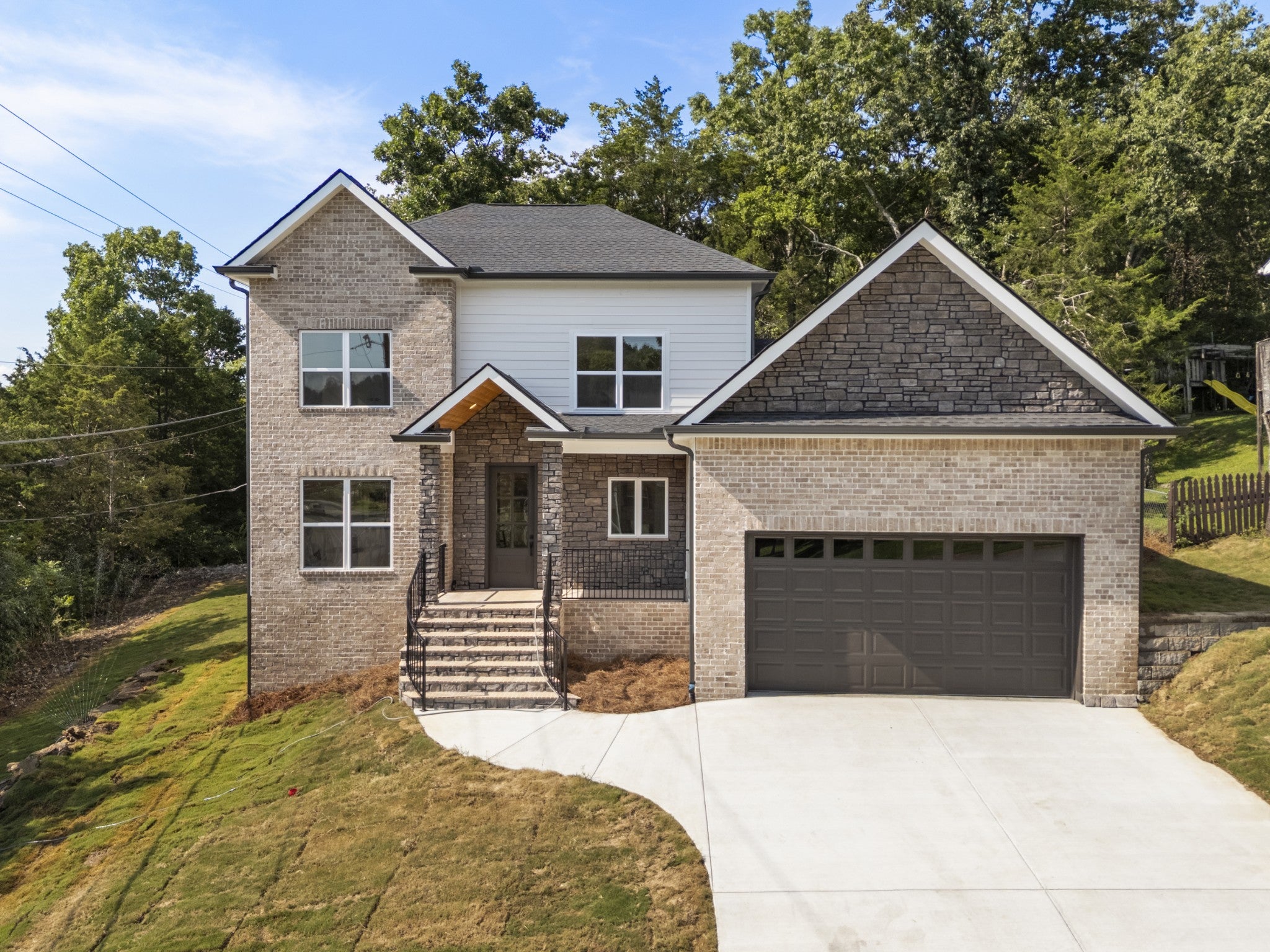 401 Cedar Forest Dr — photo
