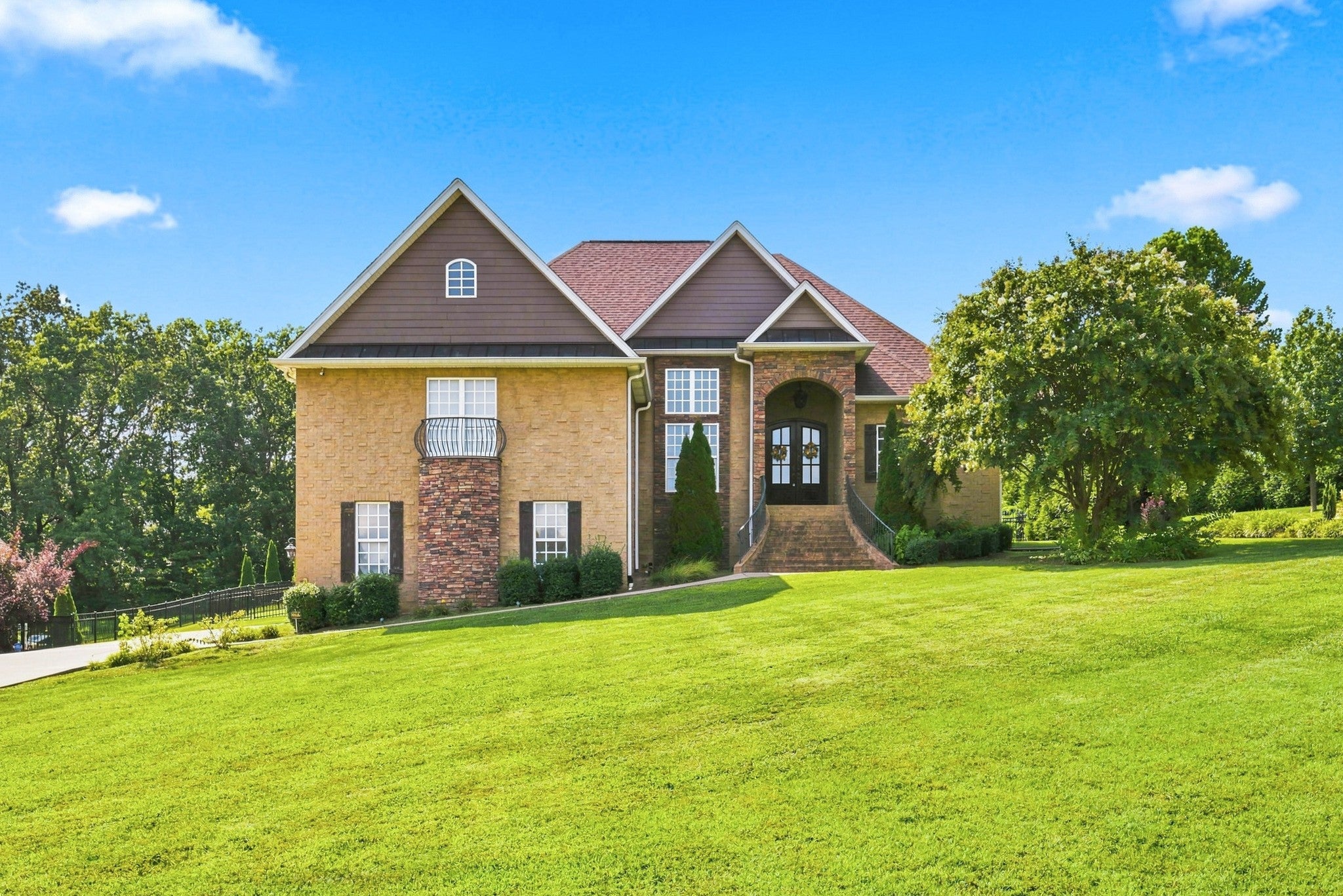 116 Cassandra Dr — photo