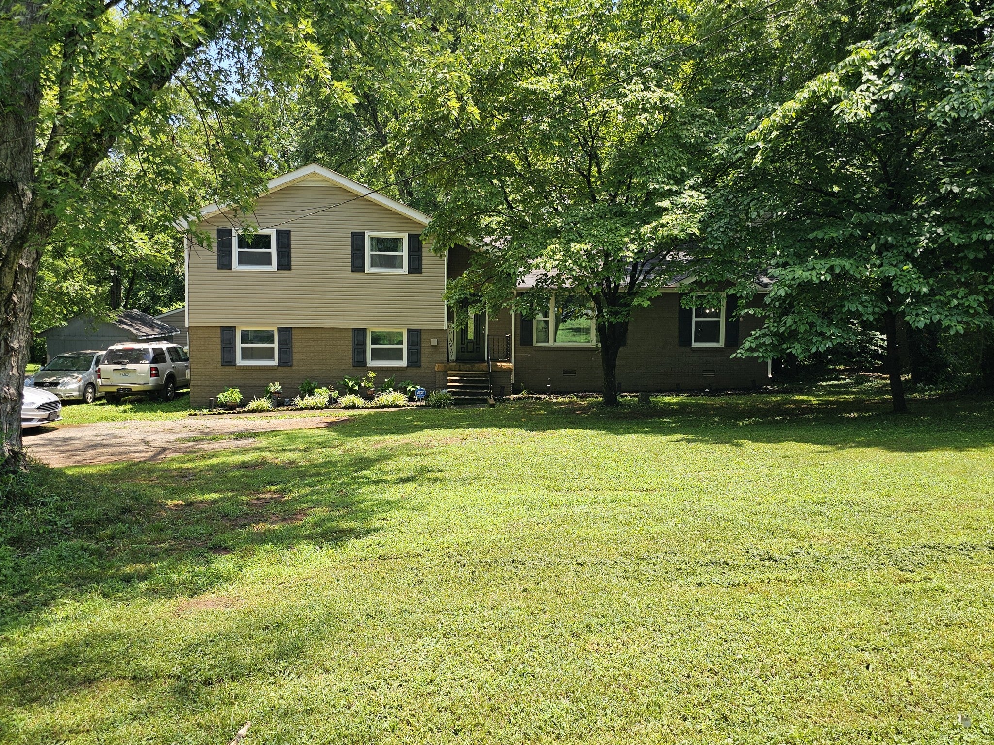 1215 Parkview Ter — photo