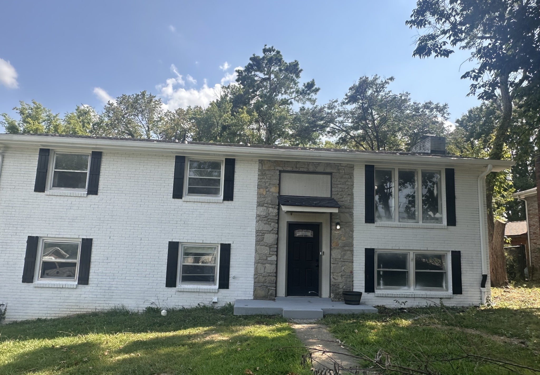 2615 Edge O Lake Dr — photo