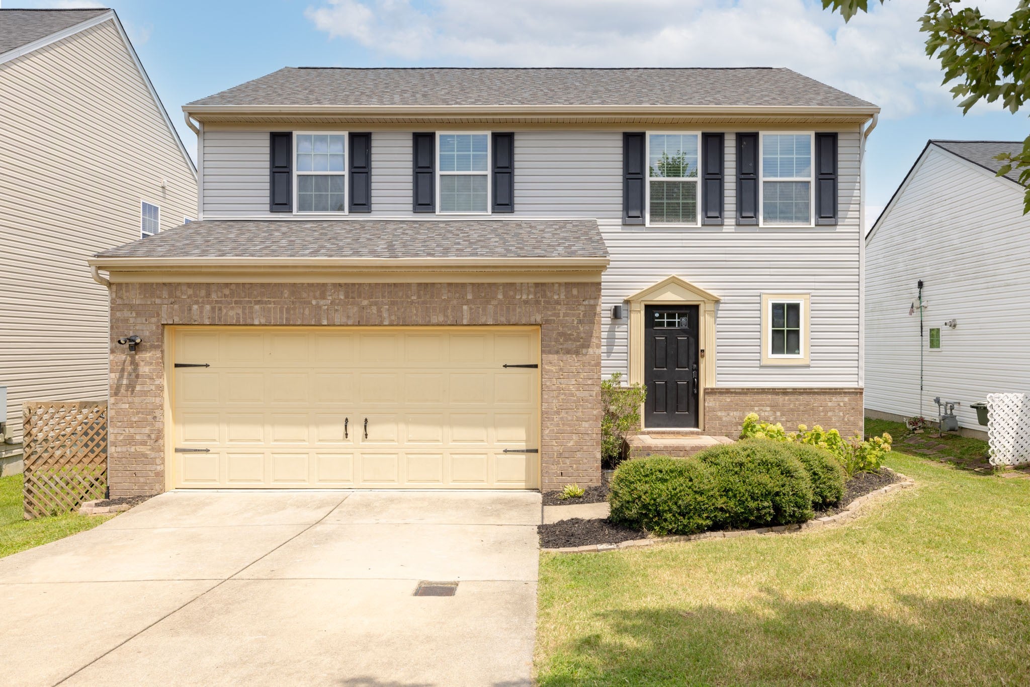 1304 Scarcroft Ln — photo