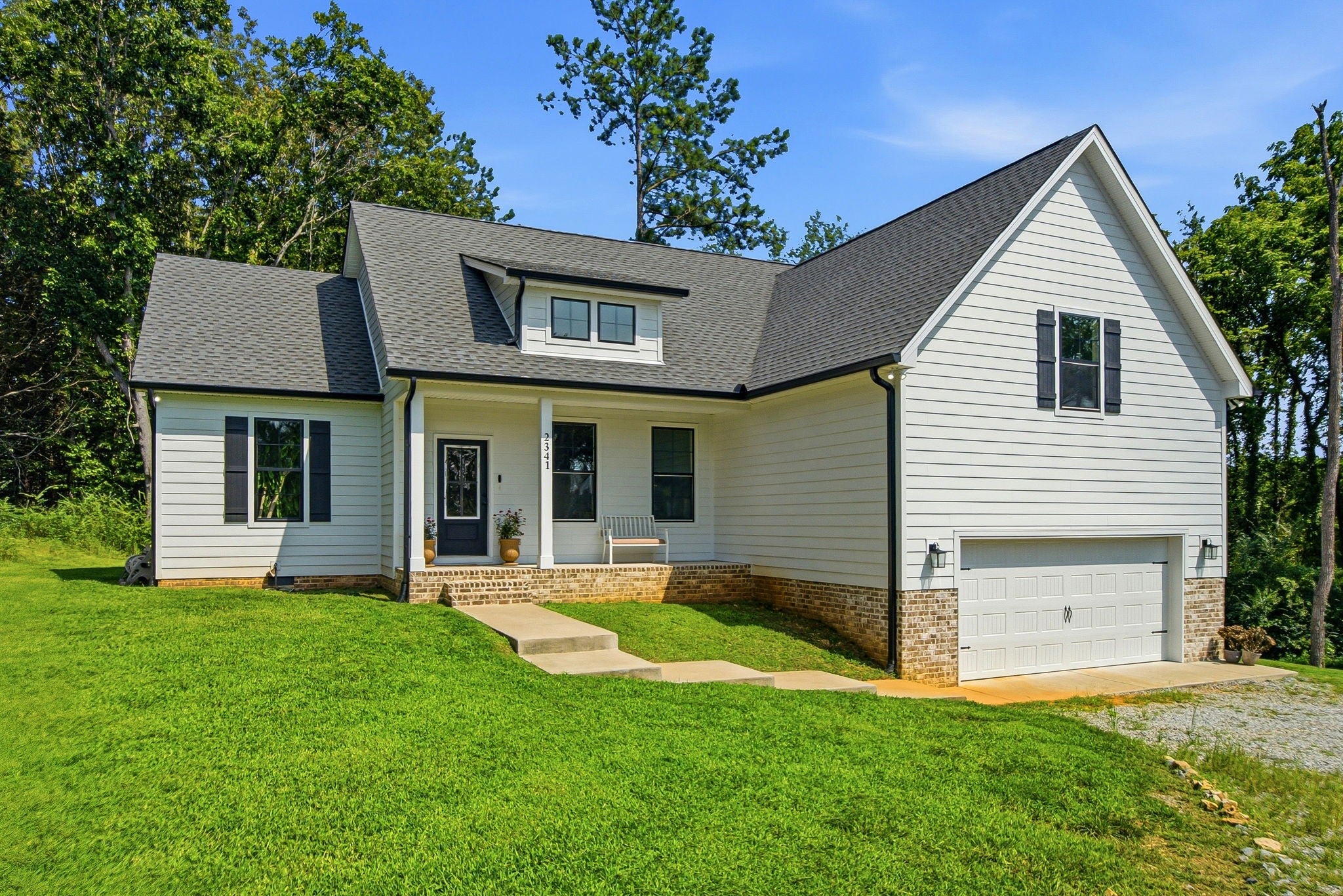 2341 Tom Austin Hwy — photo