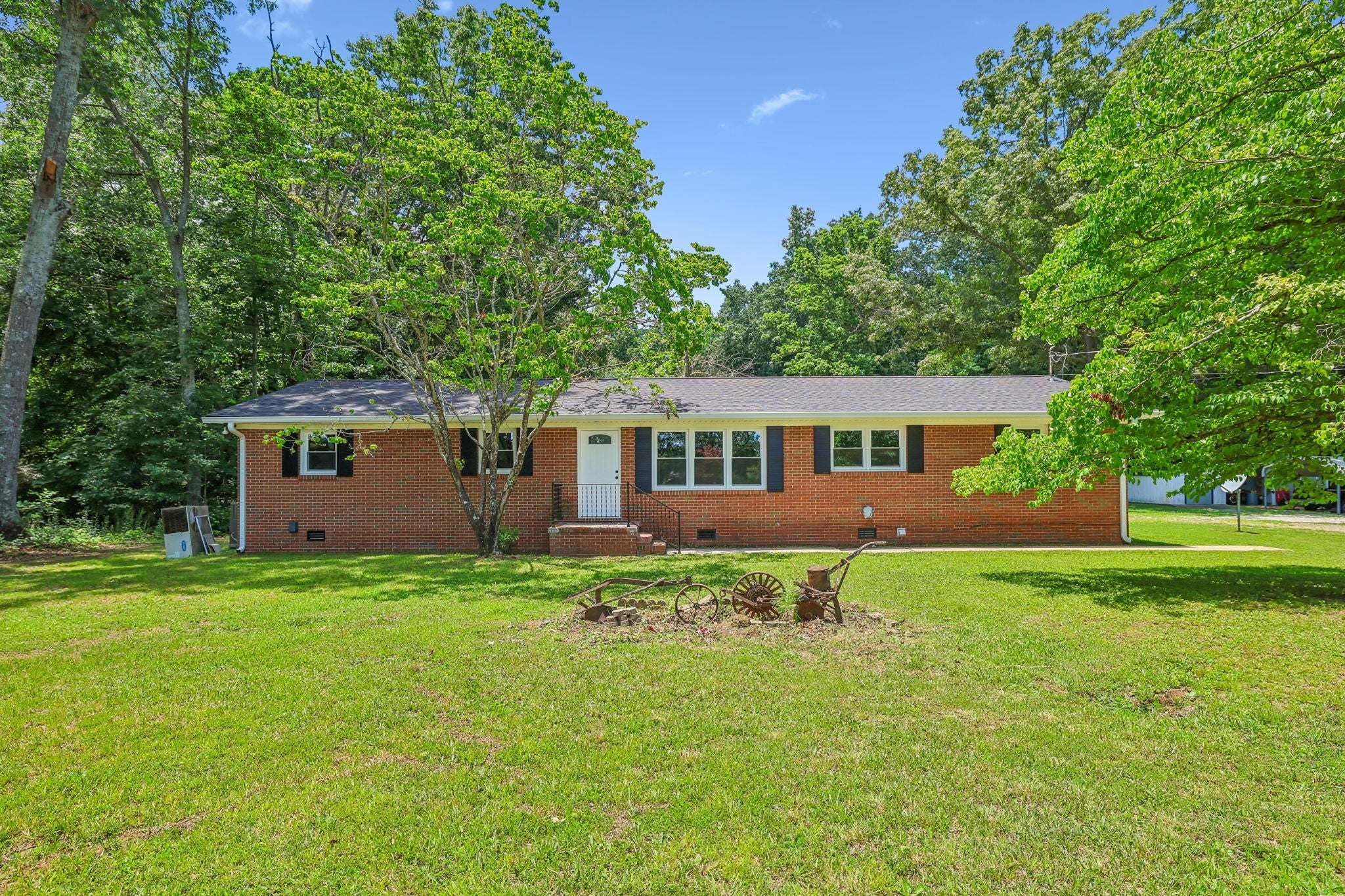 512 New Rock Creek Rd — photo