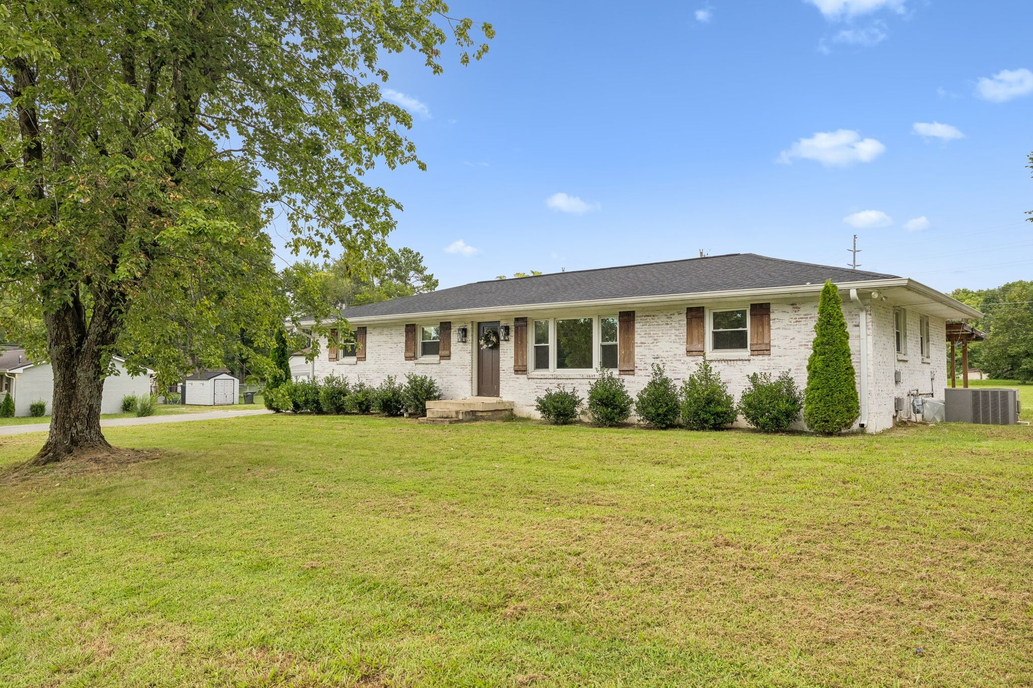200 Blackpatch Dr, Springfield, TN 37172 — photo 2
