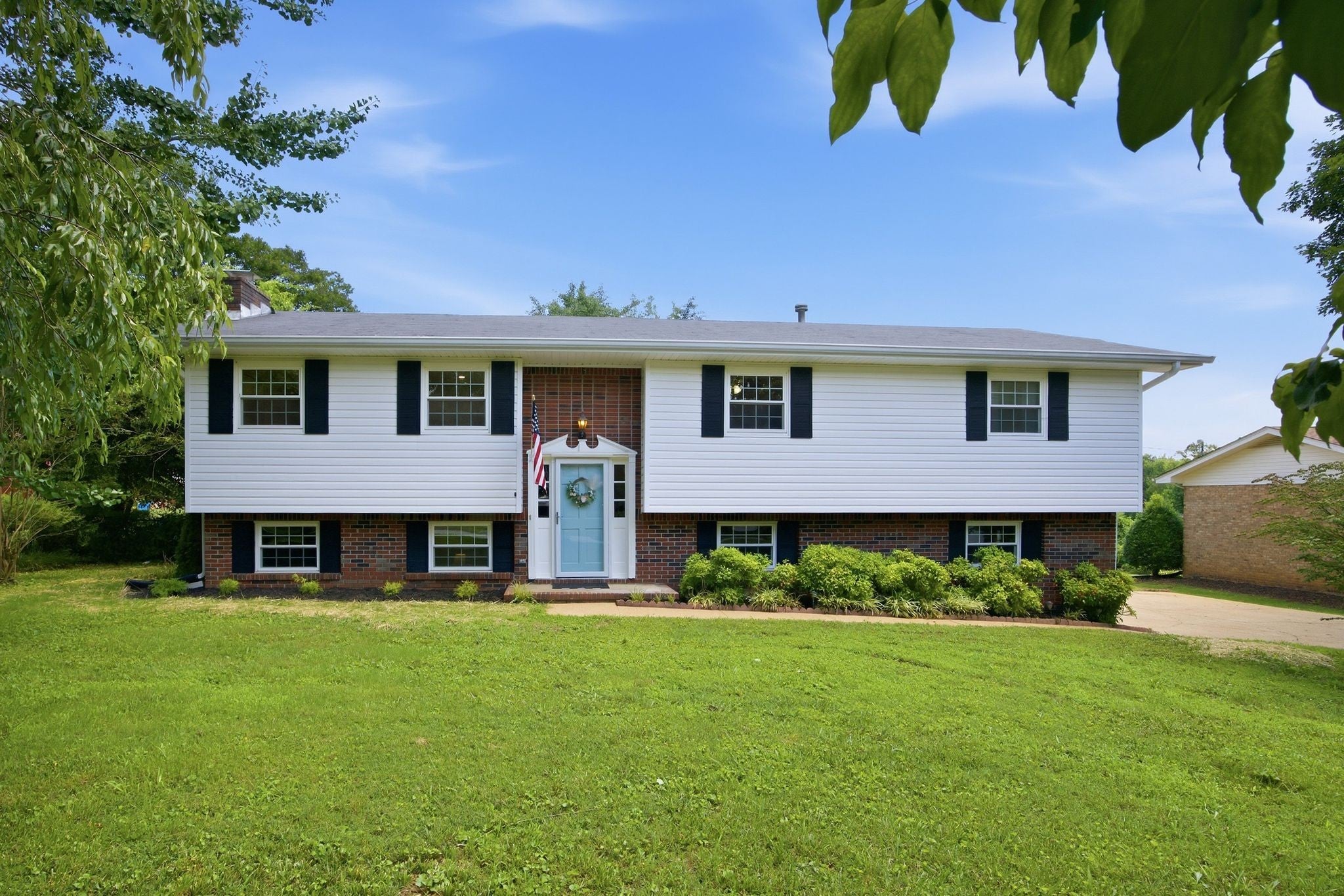 9103 Ole Farm Ln — photo