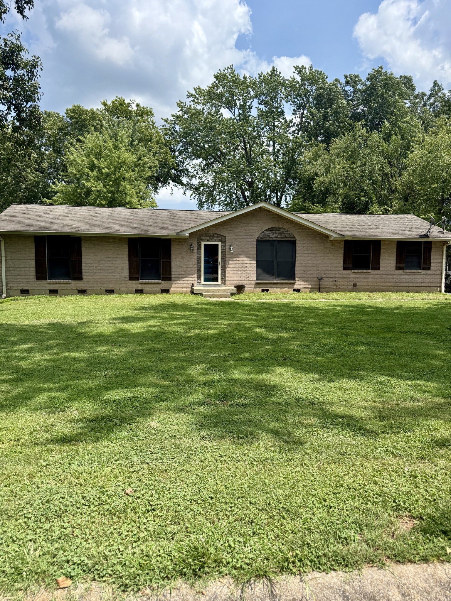 104 Keystone Ln — photo