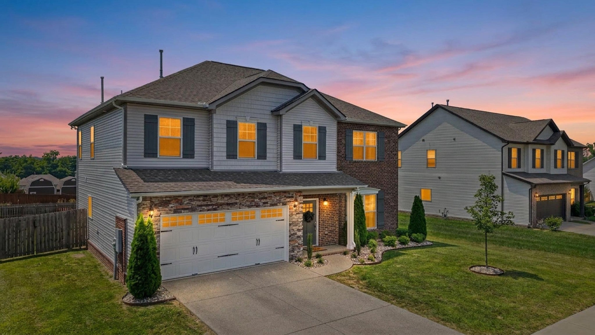 1383 Wentworth Dr — photo