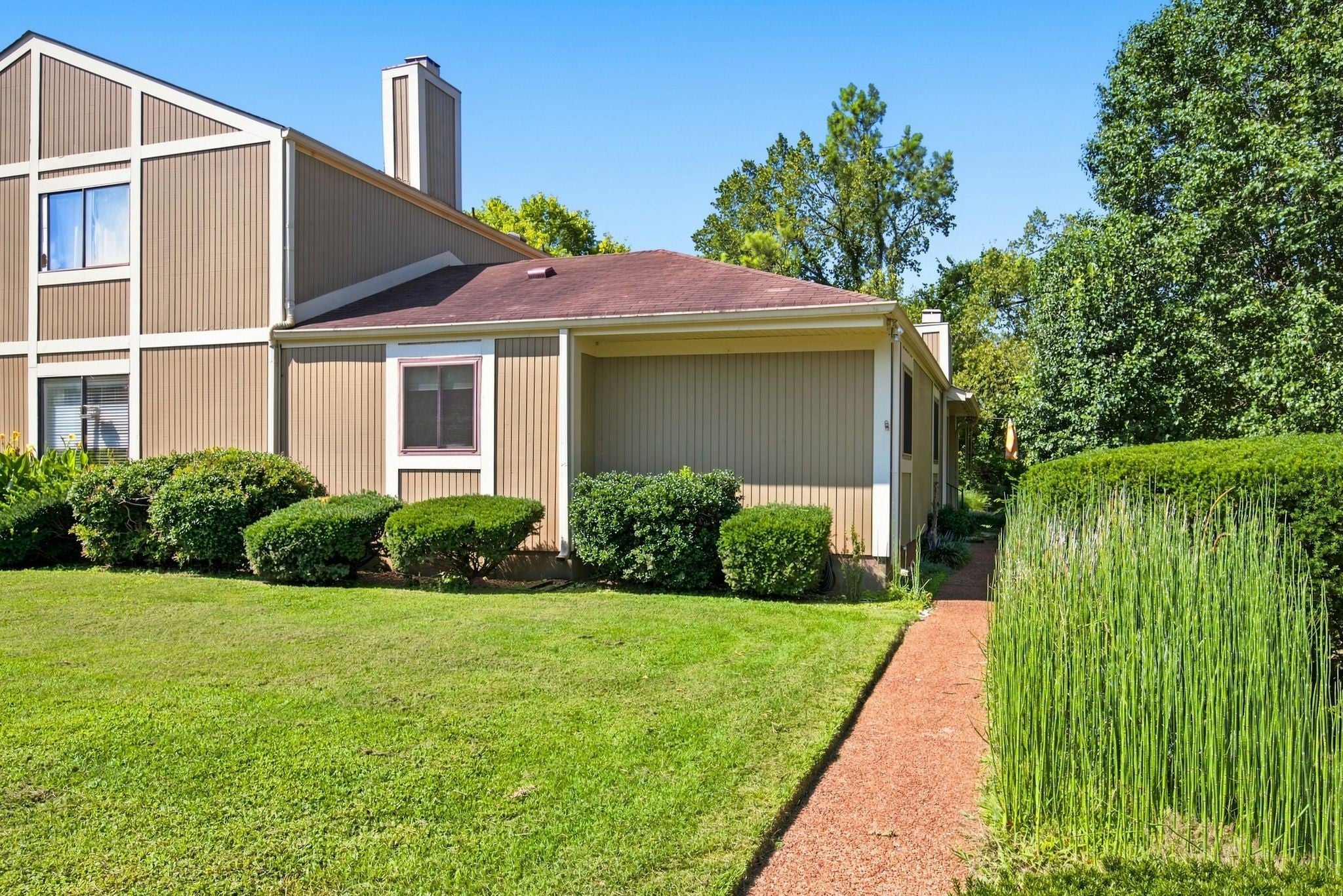 849 Todd Preis Dr — photo