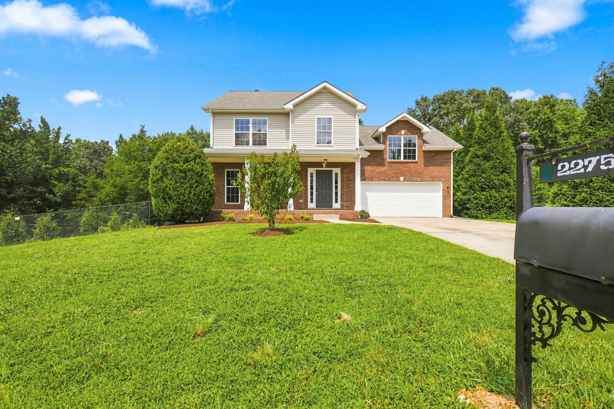 2275 Yeager Dr — photo