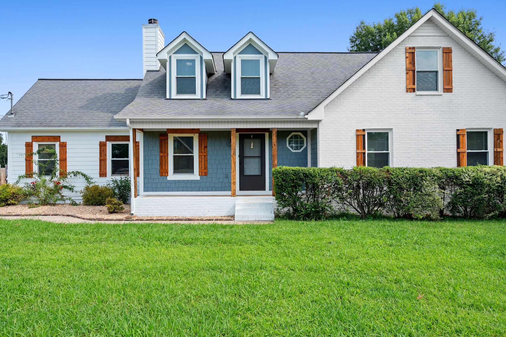 126 Fall Creek Dr — photo