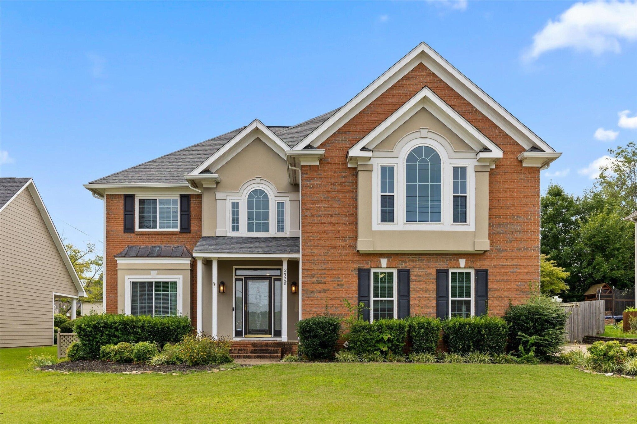 2328 Laurelton Creek Lane — photo