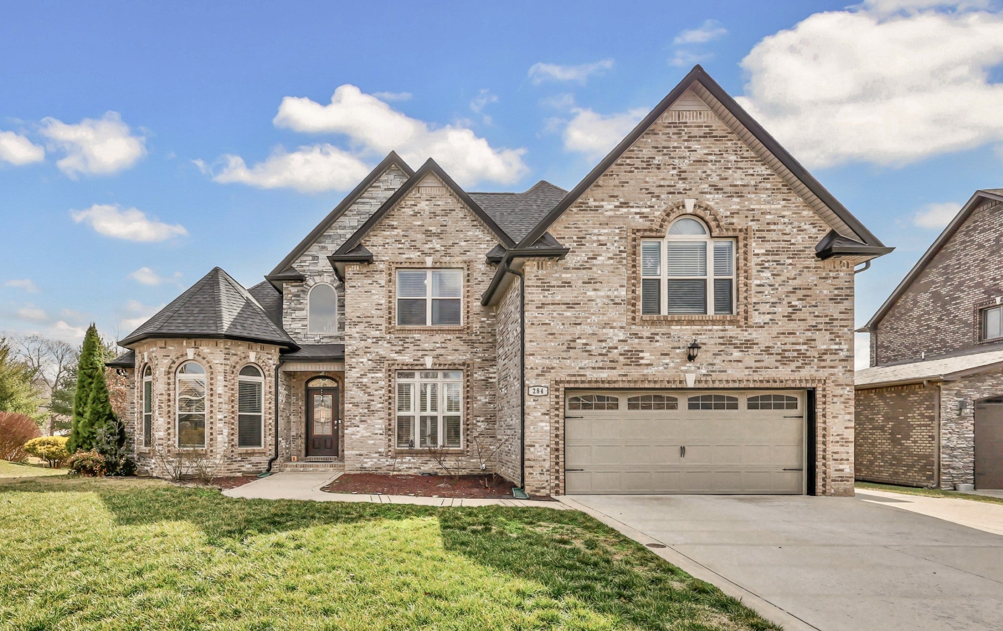 284 Browning Ct — photo